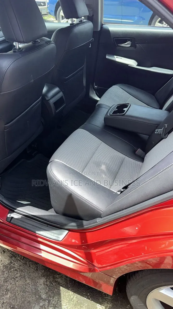 Toyota Camry 2014 Red