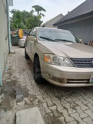 Toyota Avalon 2003 Gold