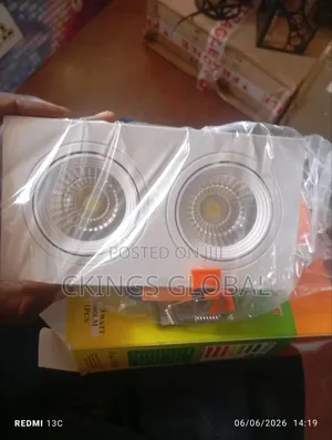 Double Pop Recess Light