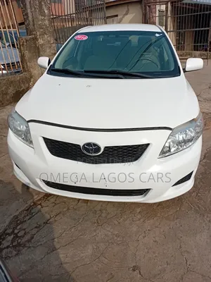 Toyota Corolla 2010 White