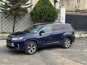 Toyota Highlander 2016 Blue