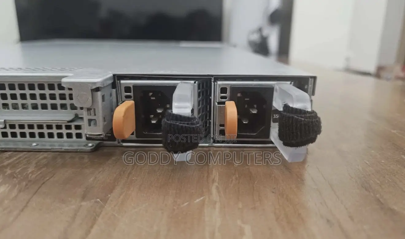 Server Dell PowerEdge R330 16GB Intel Xeon HDD 1T