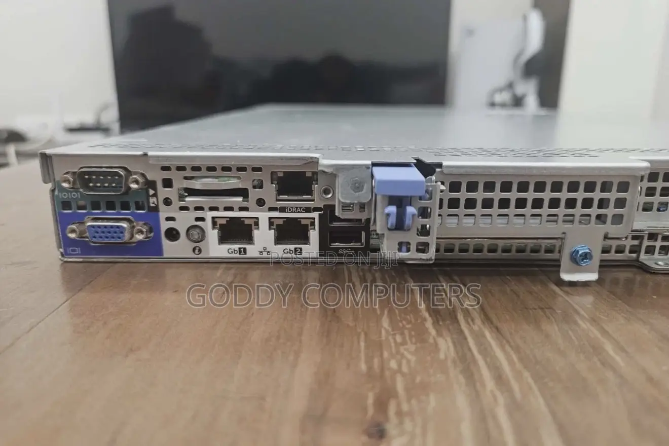 Server Dell PowerEdge R330 16GB Intel Xeon HDD 1T