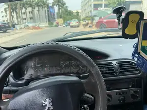 Peugeot 406 2025 Green