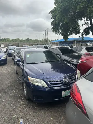 Toyota Camry 2009 Blue