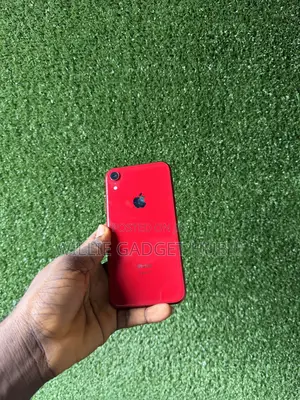 Apple iPhone XR 64 GB Red