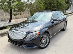 Mercedes-Benz C300 2015 Black