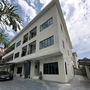 4bdrm Townhouse/Terrace in Guzape District for sale