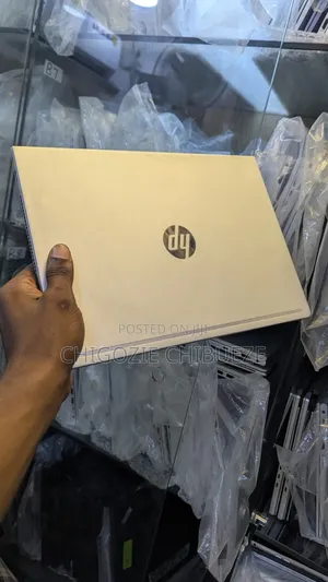 Laptop HP MT21 8GB Intel Pentium SSD 256GB