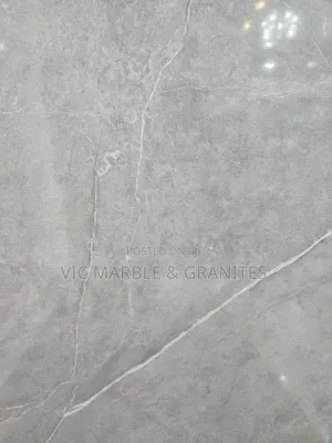 Sutile Taupe Toilet Wall