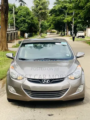 Hyundai Elantra Limited 4dr Sedan (1.8L 4cyl 6A) 2014 Brown