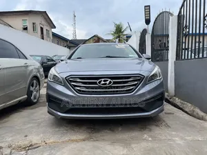 Hyundai Sonata Sport Sedan FWD (2.4L 4cyl 6A) 2016 Silver