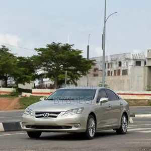 Lexus ES 350 2012 Gold