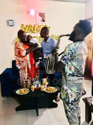 Professional Saxophonist for Weddings, Birthdays, and Corporate Events