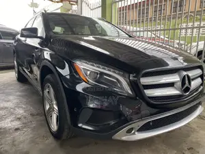 Mercedes-Benz GLA 250 2015 Black