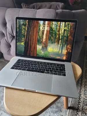 Laptop Apple MacBook Pro 2018 32GB Intel Core i7 SSD 512GB