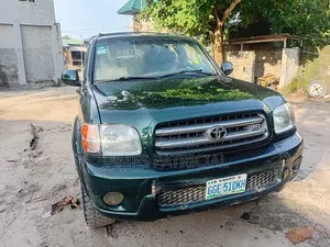 Toyota Sequoia 2002 Green