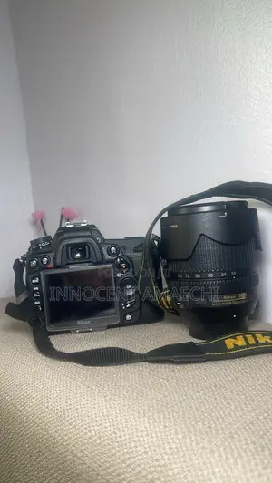 Nikon D7000 Body and Lens