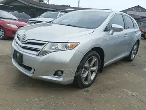 Toyota Venza XLE 2016 Silver