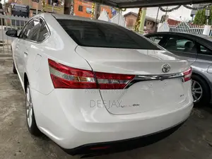 Toyota Avalon 2014 White
