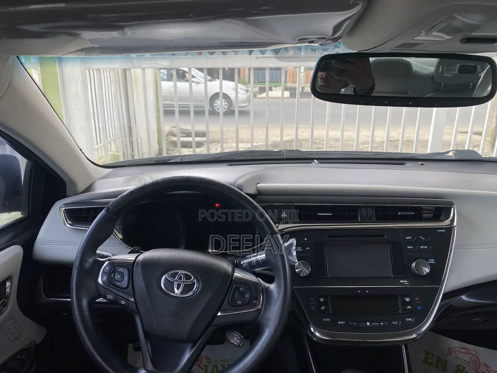 Toyota Avalon 2014 White