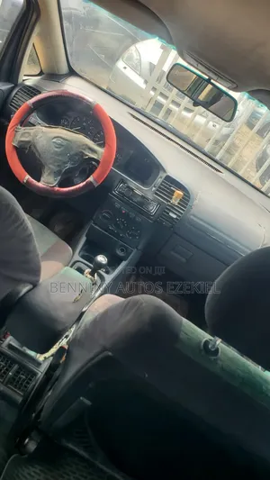 Opel Zafira 2005 Green