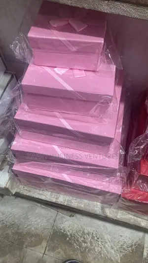 Gift Boxes of Different Designs,Sizes,Color and Placement for Gifting
