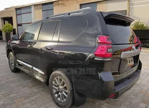 Toyota Land Cruiser Prado 2018 Black