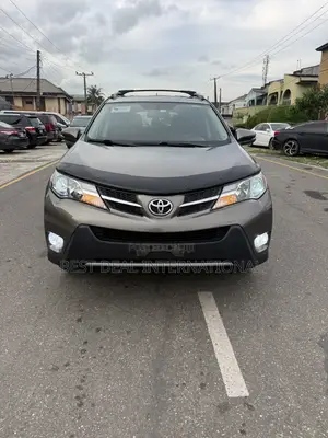 Toyota RAV4 Limited 4dr SUV AWD (2.5L 4cyl 6A) 2015 Brown