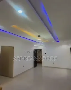 3bdrm Apartment in Magodo Phase 2 for rent