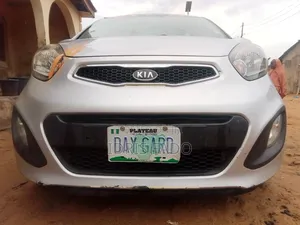 Kia Morning 2011 White