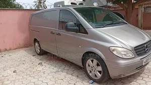 Mercedes-Benz Vito 115 CDi 2009 Gray