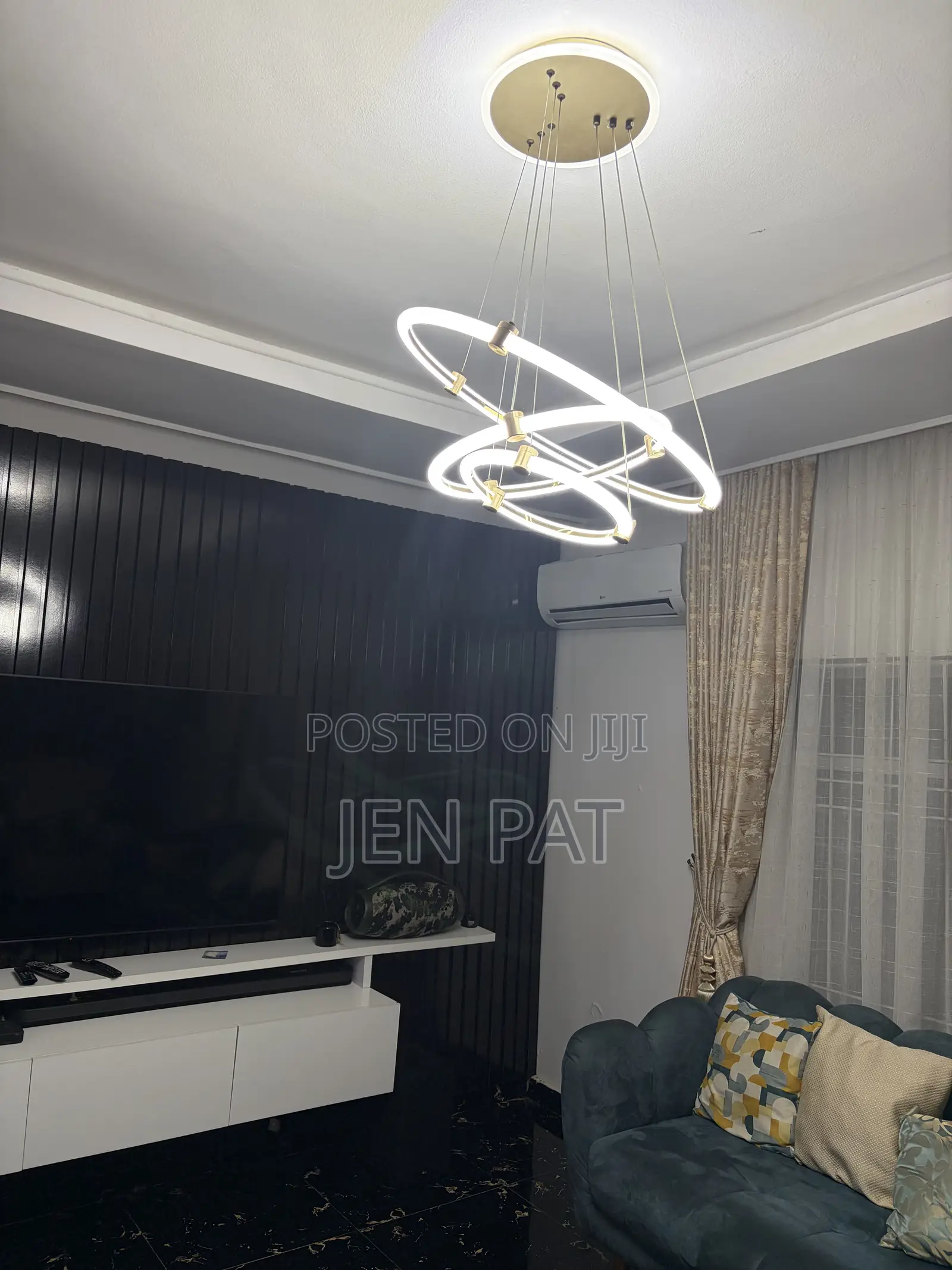 Declutter, Chandelier, Sitting Room