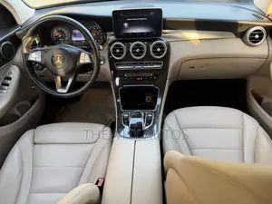 Mercedes-Benz GLC-Class 2016 Red