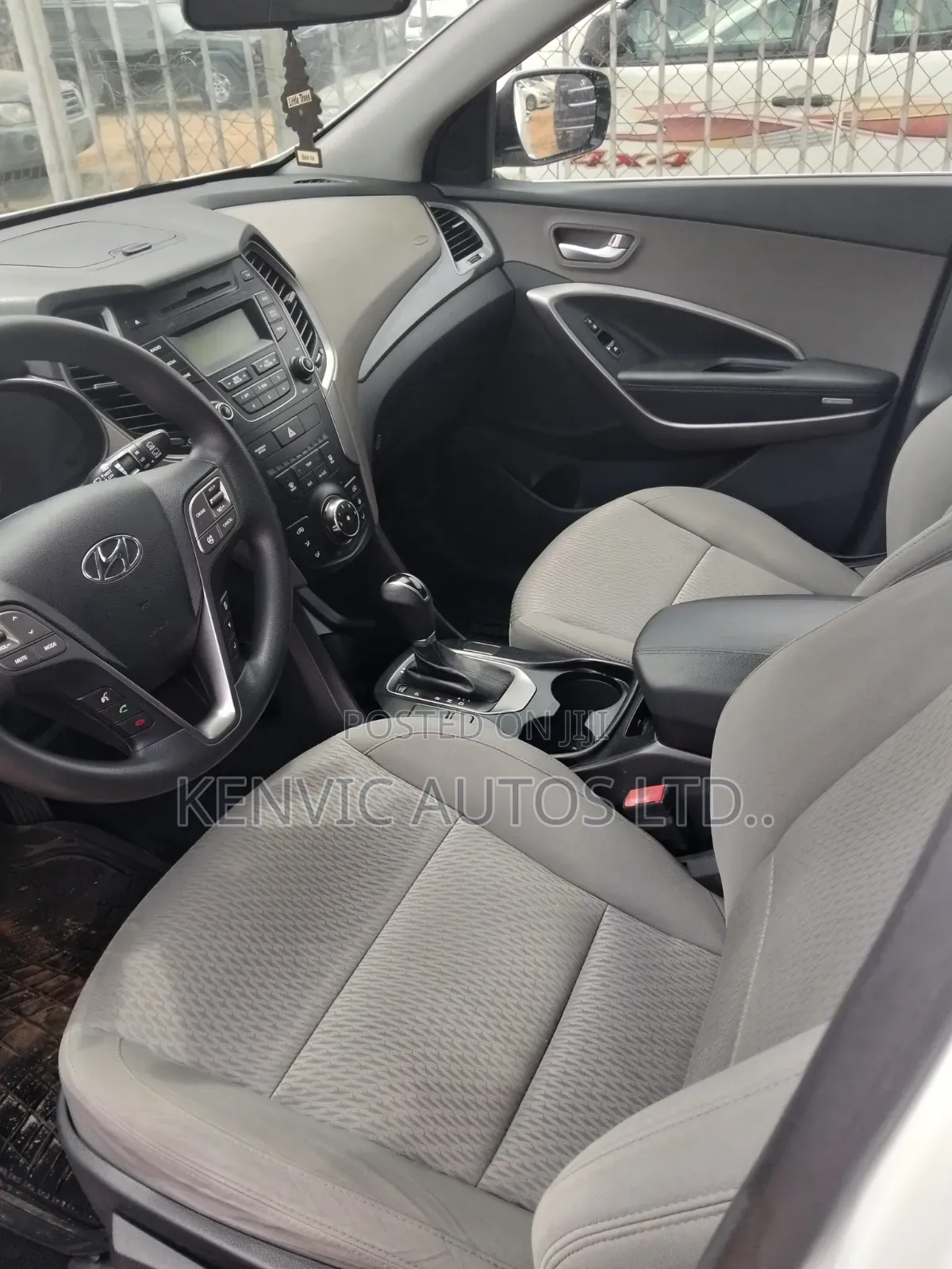 Hyundai Santa Fe 2015 White