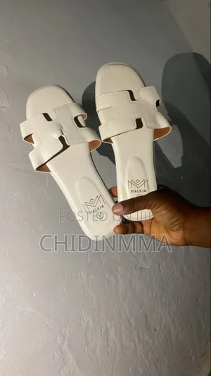 Malkia Slides