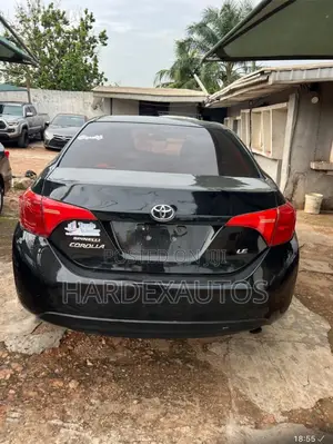 Toyota Corolla 2016 Black