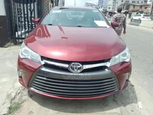 Toyota Camry 2016 Red