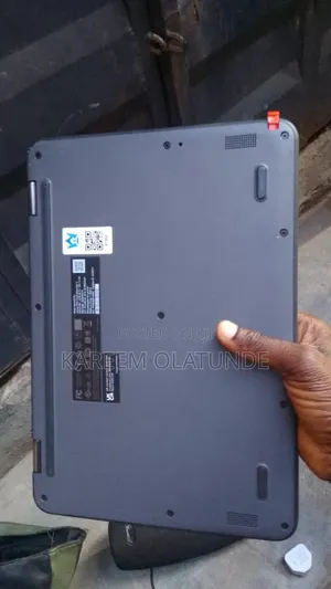 Laptop Lenovo Chromebook C330 8GB Intel Core i5 SSD 72GB