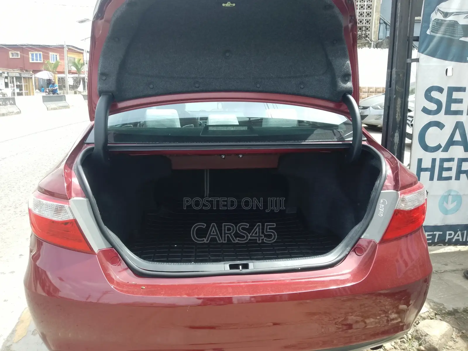 Toyota Camry 2016 Red