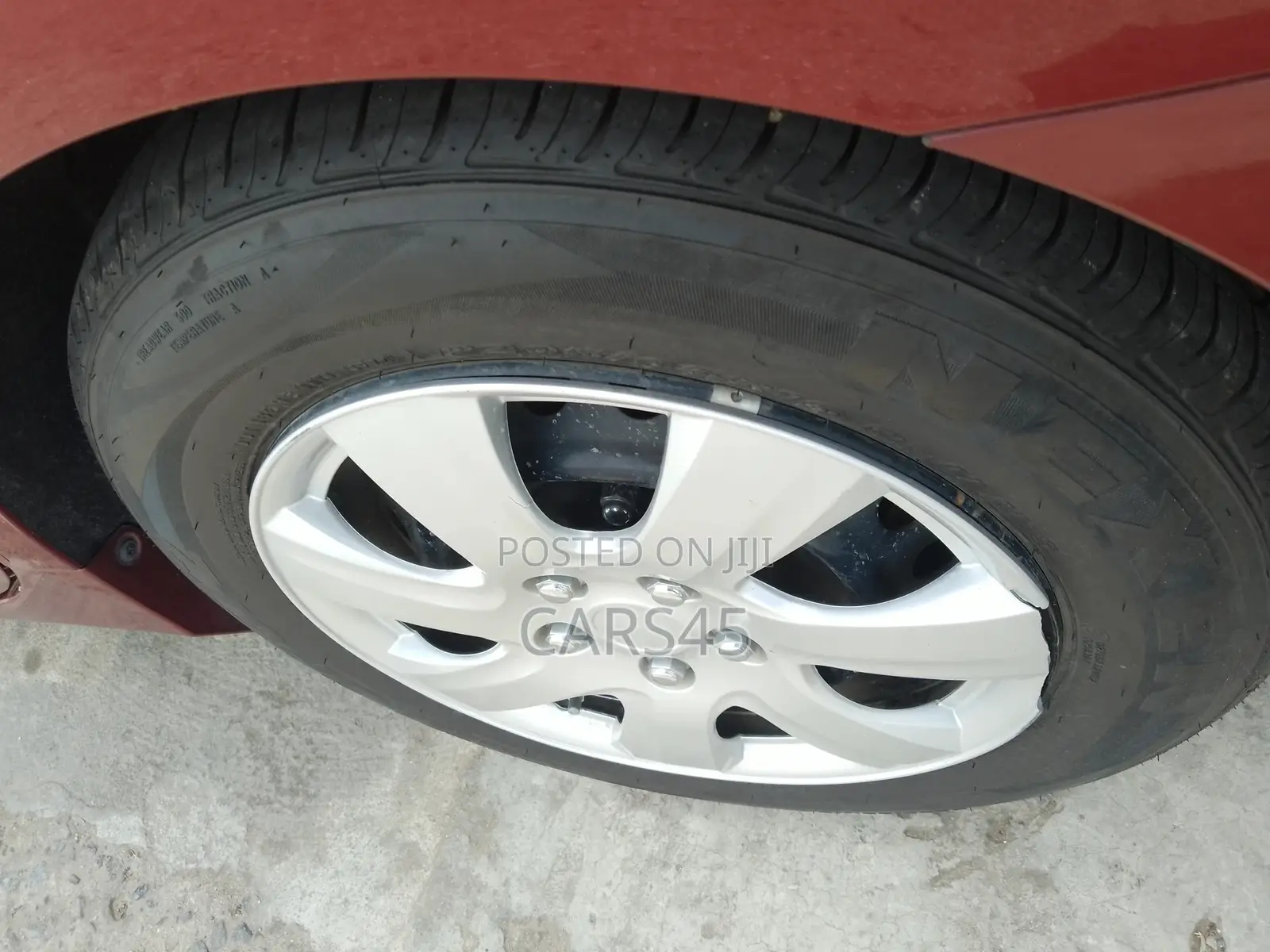 Toyota Camry 2016 Red