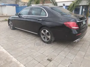 Mercedes-Benz E350 2023 Black