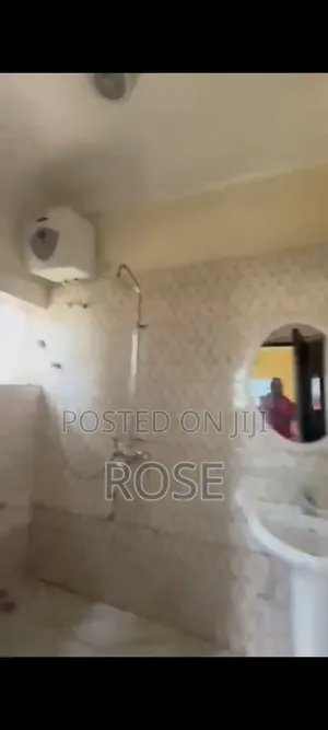 2bdrm Apartment in Idoro, Uyo for rent