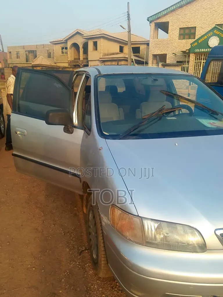 Honda Odyssey 1999 Silver