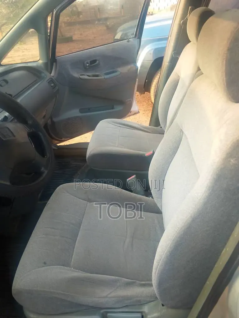 Honda Odyssey 1999 Silver