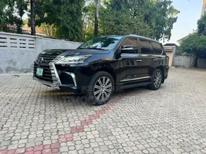 Lexus LX 2017 Black