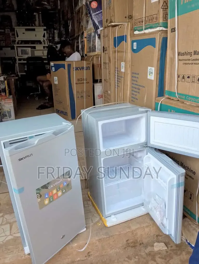 Refrigerator