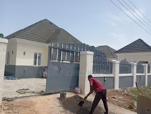 3bdrm Bungalow in Standard Estate for rent