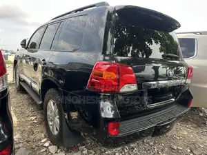 Toyota Land Cruiser 2013 Black