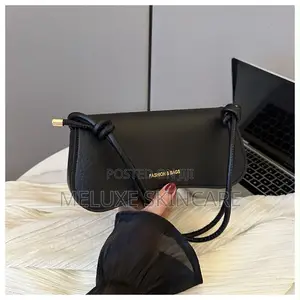 Baddie Shoulder Bag